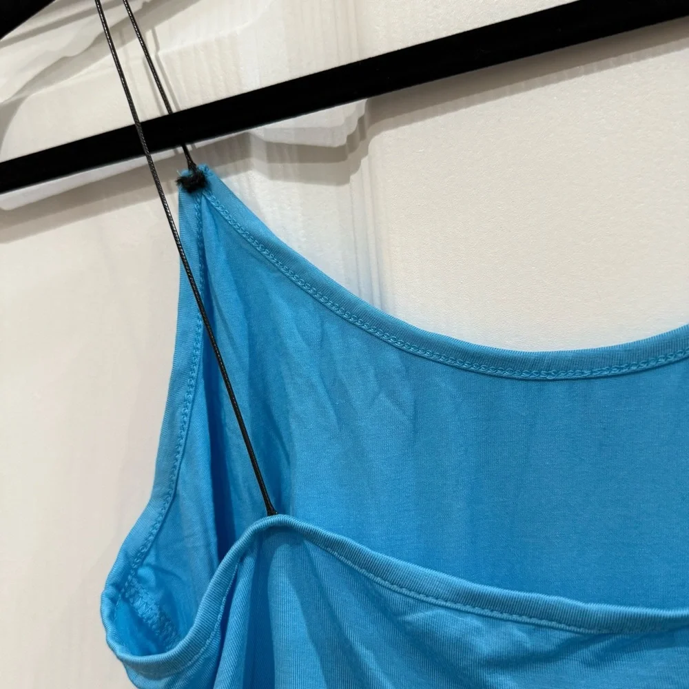 Bright Blue Cropped Stretchy Cami with Black Skinny Straps - Picture 3 of 6